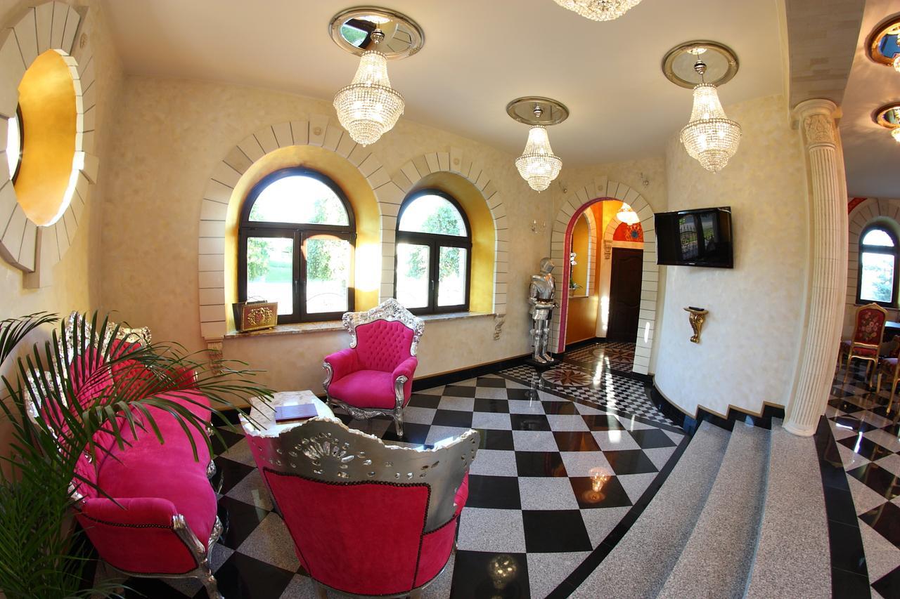 Zamek Pod Brzozami, Wynajem Pokoi Apartment Krynica Zdroj Luaran gambar