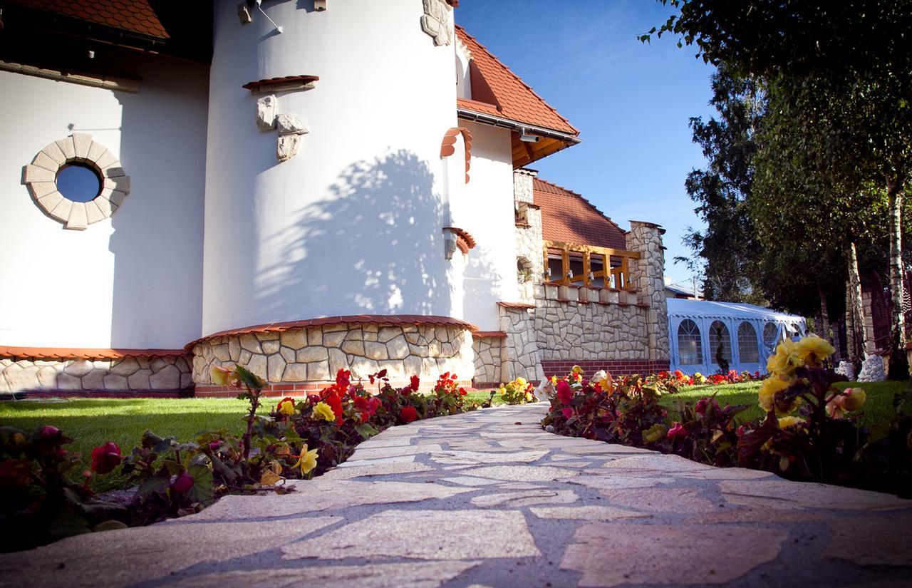 Zamek Pod Brzozami, Wynajem Pokoi Apartment Krynica Zdroj Luaran gambar